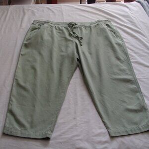 GAP Light Sage Green Pull-On "EASY Pant" CROP Pant Sz 2XL (24.5 Inch Inseam)